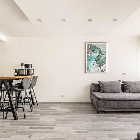 Cozy Renovated Apartment Close To Schoenbrunn Palace Wien Exteriör bild