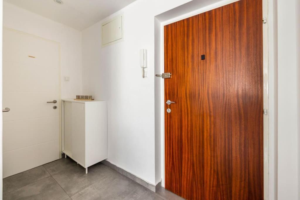 Cozy Renovated Apartment Close To Schoenbrunn Palace Wien Exteriör bild